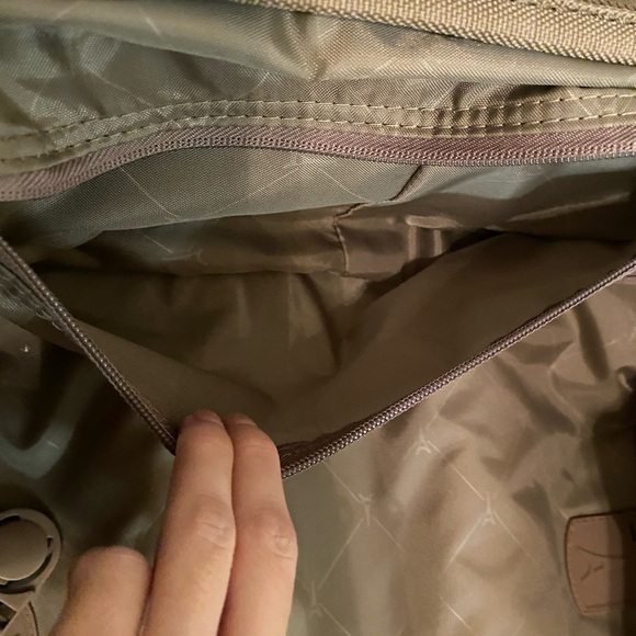 TravelPro Crew7 Light Brown 15 1/2W by 22L CARRY-ON MEDIUM LUGGAGE. - Picture 14 of 16